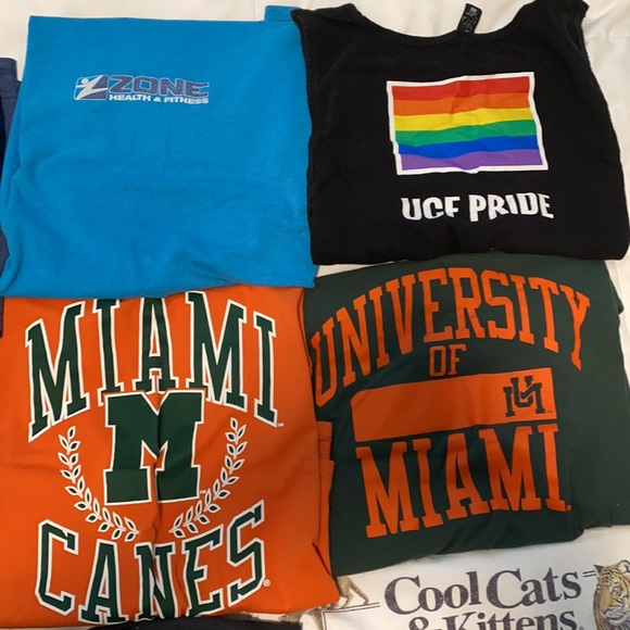 bundle of random tees - Picture 5 of 5